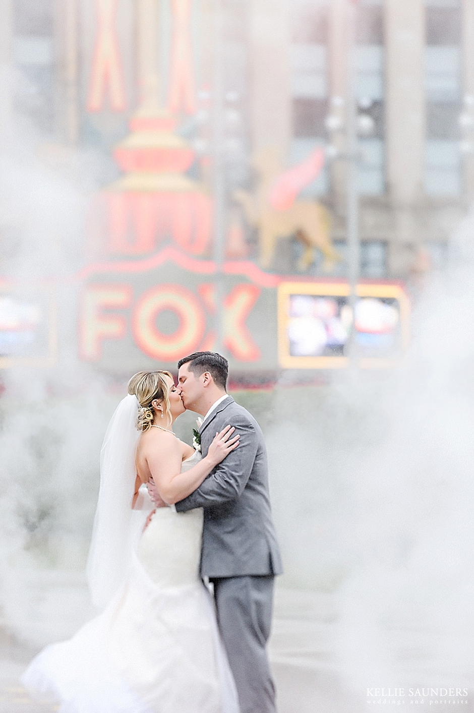 Detroit Rainy Day wedding photos